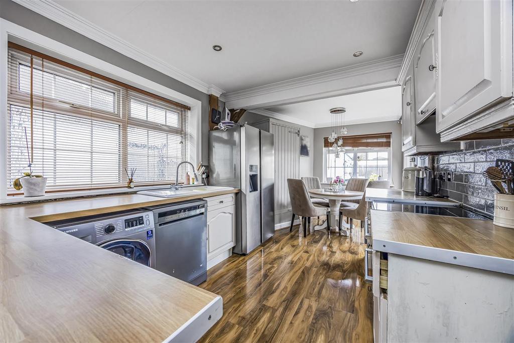 7 Frobisher Grove, Portchester-Portico Marketing-O'
