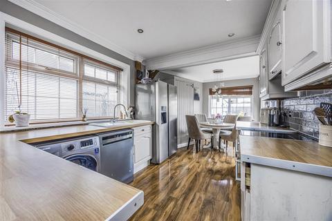 3 bedroom semi-detached bungalow for sale, Frobisher Grove, Fareham PO16