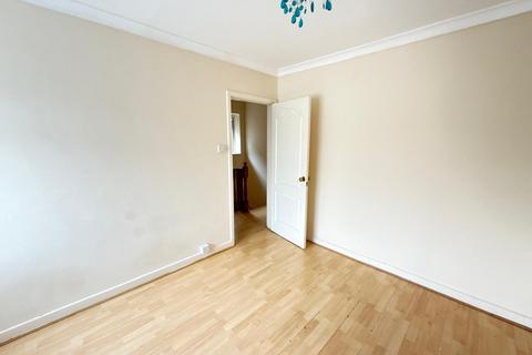 undefined, Kings Road, Harrow HA2