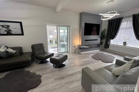 undefined, Wern Street, Tonypandy, Rhondda Cynon Taff, CF40