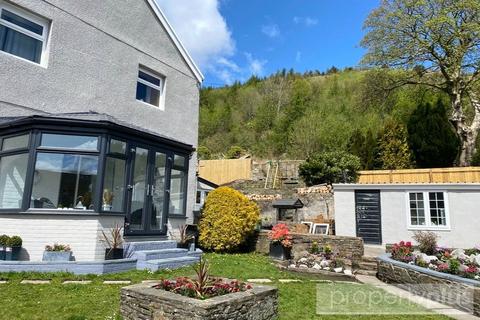 undefined, Wern Street, Tonypandy, Rhondda Cynon Taff, CF40