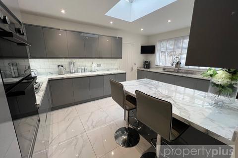 undefined, Wern Street, Tonypandy, Rhondda Cynon Taff, CF40