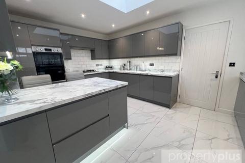 undefined, Wern Street, Tonypandy, Rhondda Cynon Taff, CF40