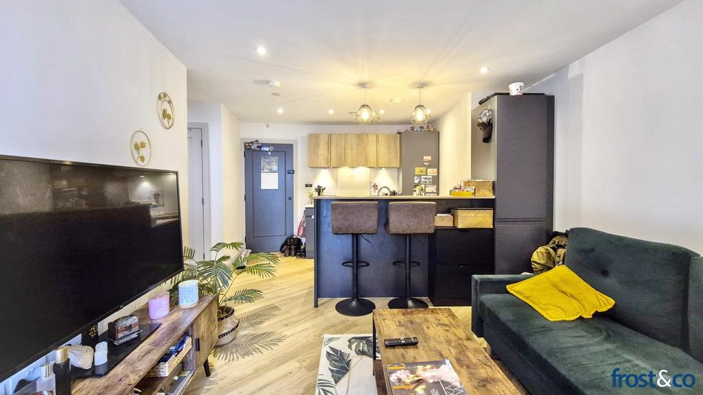 Lounge to Kitchen