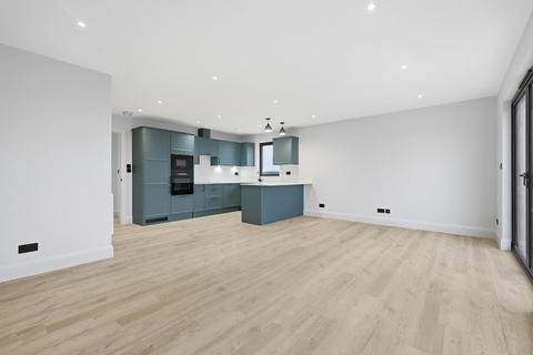 2 bedroom penthouse for sale, Joseph House, Plaistow, London