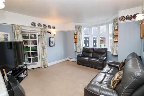 undefined, Aldershot Road, Ash Aldershot GU12