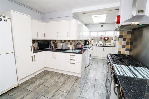 undefined, Aldershot Road, Ash Aldershot GU12