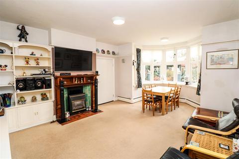 undefined, Aldershot Road, Ash Aldershot GU12