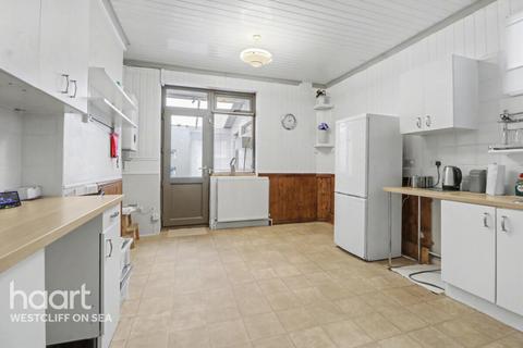 6 bedroom terraced house for sale, Westcliff Park Drive, Westcliff-On-Sea