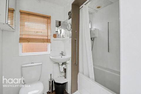 6 bedroom terraced house for sale, Westcliff Park Drive, Westcliff-On-Sea