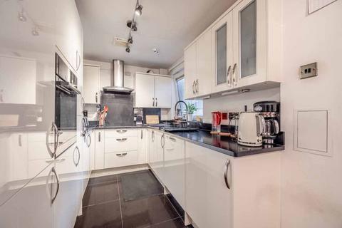 2 bedroom apartment for sale, Bentinck Road, West Drayton UB7