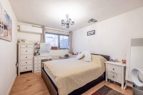 2 bedroom apartment for sale, Bentinck Road, West Drayton UB7