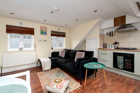 3 bedroom apartment for sale, Gauden Road, London, SW4