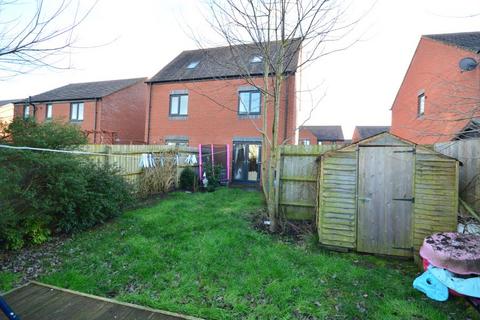 3 bedroom semi-detached house to rent, 18 Whitehead Grove