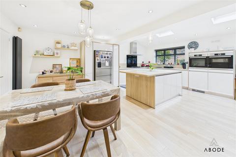 undefined, Leslie Close, Derby DE23