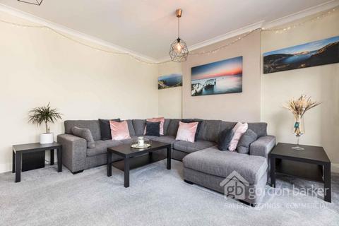 2 bedroom flat for sale, Burnaby Road, Bournemouth BH4