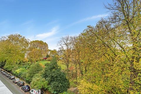 3 bedroom flat for sale, Onslow Square, London SW7