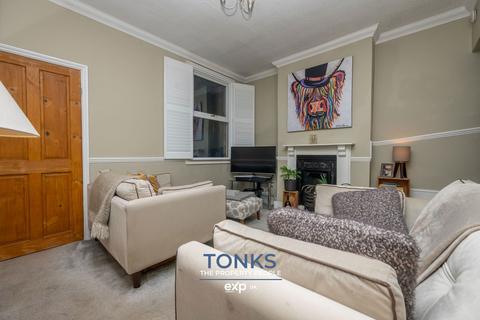 2 bedroom end of terrace house for sale, Wigorn Road, Smethwick B67