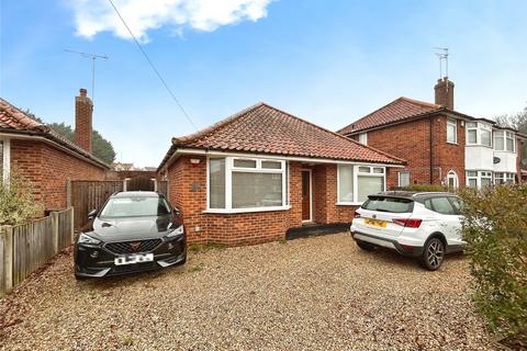 2 bedroom bungalow for sale, Oak Lane, Norwich