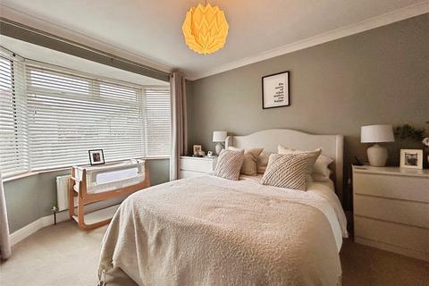 2 bedroom bungalow for sale, Oak Lane, Norwich