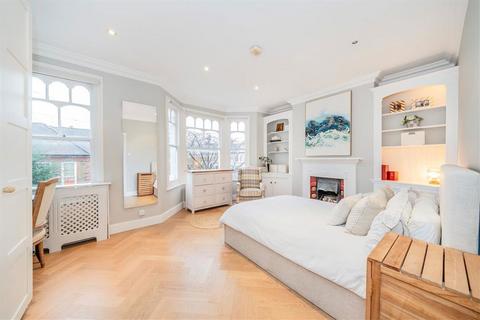 3 bedroom flat for sale, Woodlawn Road, London SW6