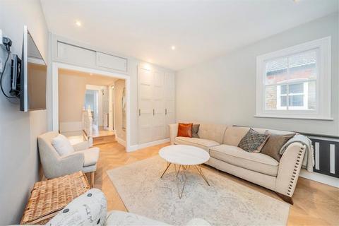 3 bedroom flat for sale, Woodlawn Road, London SW6