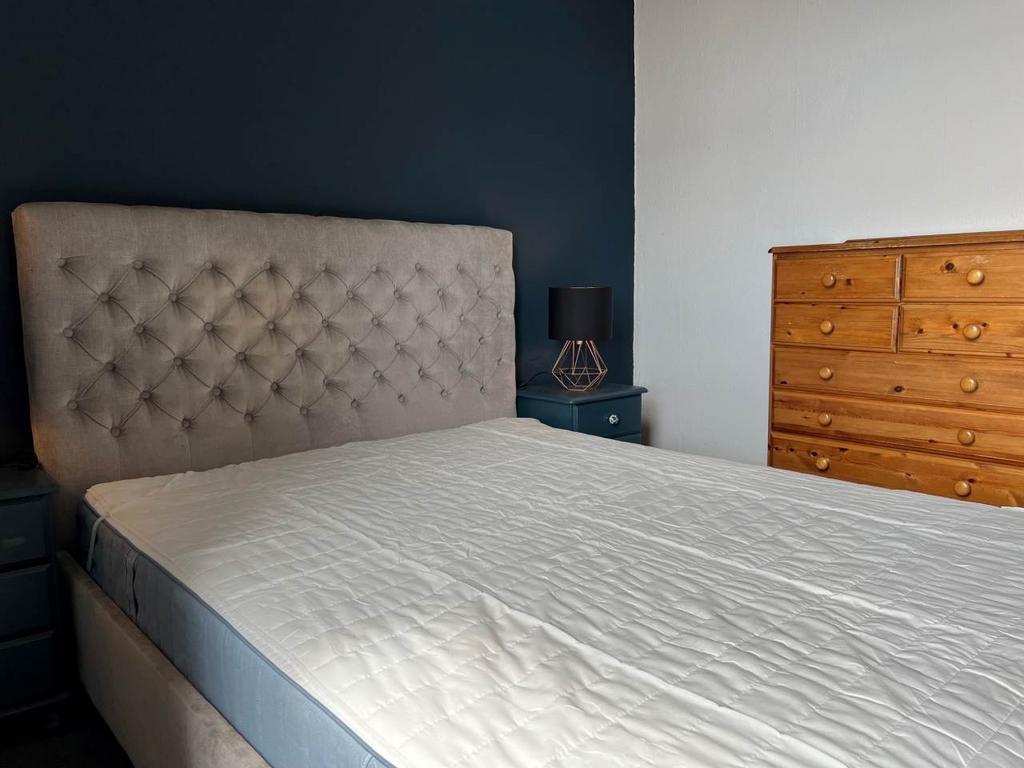 Bedroom 02