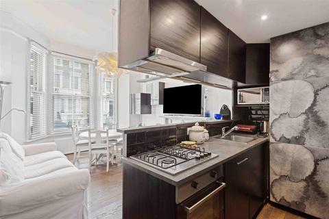 2 bedroom flat for sale, Ongar Road, London
