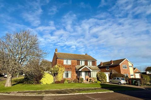 4 bedroom detached house for sale, Woodcroft Drive, Off Park Avenue, Eastbourne, BN21