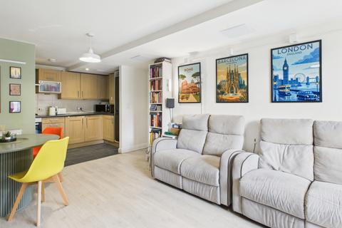 2 bedroom apartment for sale, Bells Hill Green, Stoke Poges, Buckinghamshire, SL2