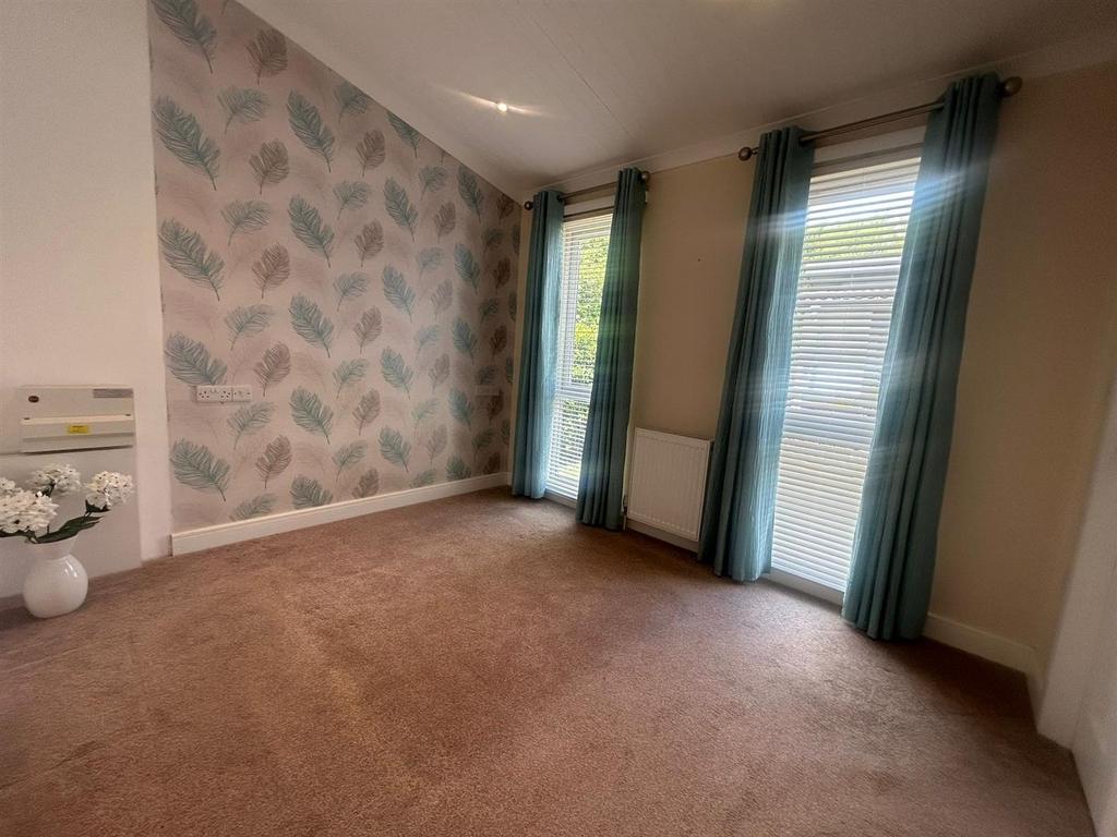 New Bedroom 1.jpg