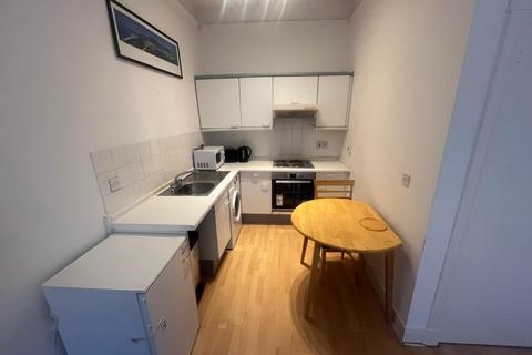 2 bedroom flat to rent, James Morrison Street, Glasgow G1