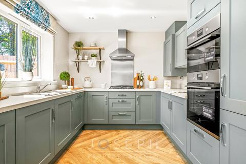 4 bedroom detached house for sale, Bronze Barrow Way, Bramford, IP8