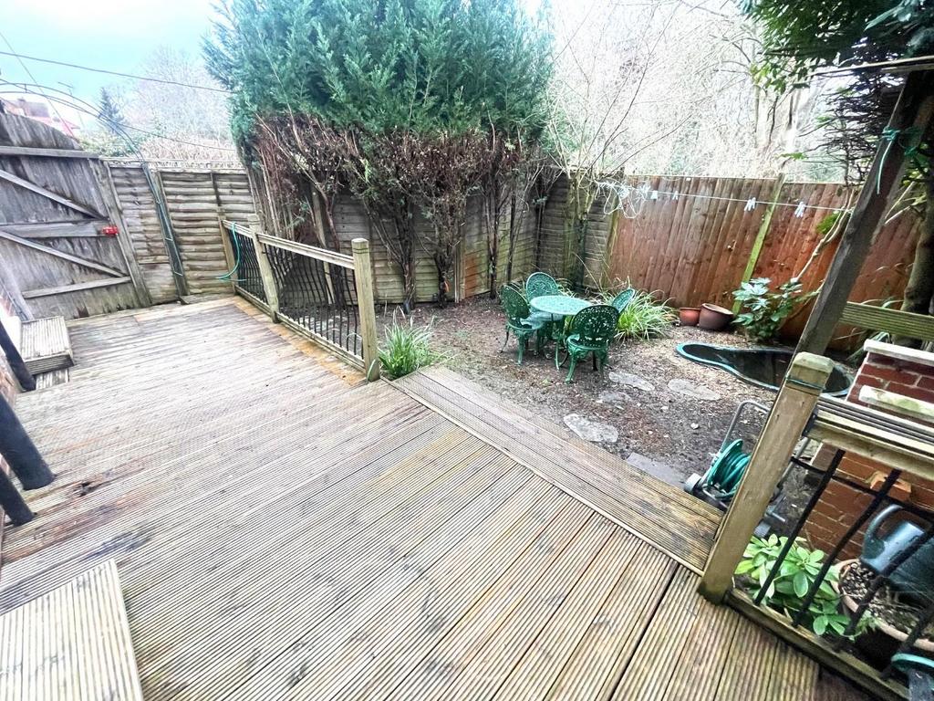 GARDEN 1.jpg