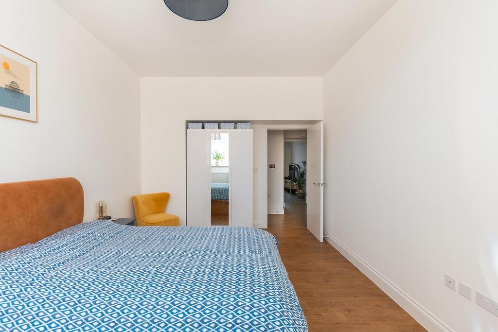 7 C4 HFS - Bedroom A.jpg