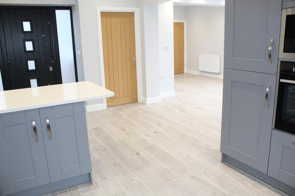 Living Kitchen Picture 4