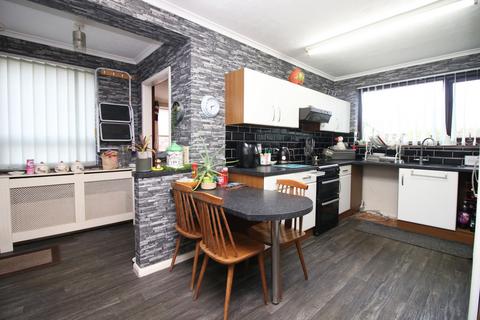 3 bedroom bungalow for sale, Bowland Avenue, Fleetwood, Lancashire, FY7