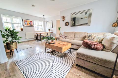 undefined, Alwin Court, Great Denham, Bedford