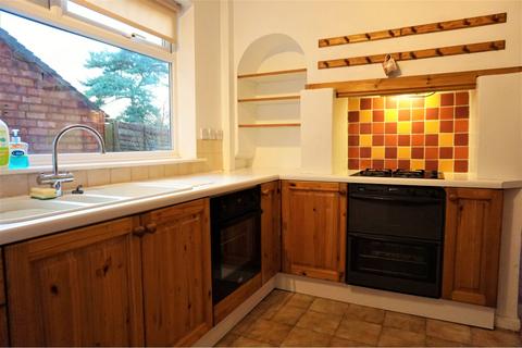 3 bedroom semi-detached house to rent, Sandon Road, Stafford, ST16