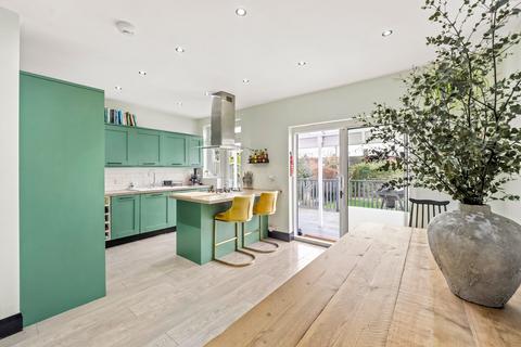4 bedroom semi-detached bungalow for sale, Prospect Road, Woodford Green, IG8