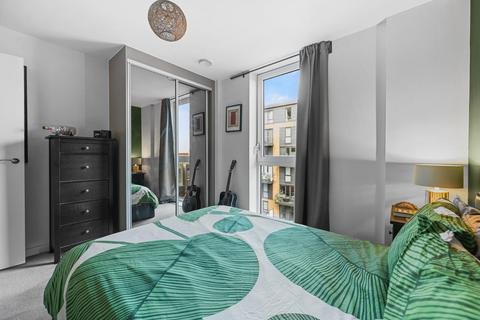 1 bedroom flat for sale, Baltic Avenue, Brentford