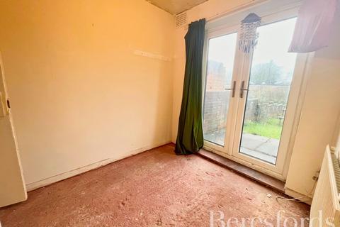 3 bedroom semi-detached house for sale, Cripsey Avenue, Ongar, CM5