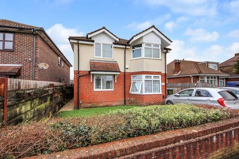 79a Pinegrove Road, Southampton SO19