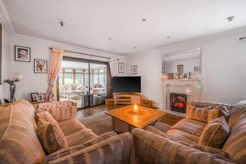 3 bedroom bungalow for sale, Rectory Road, Berkshire RG40