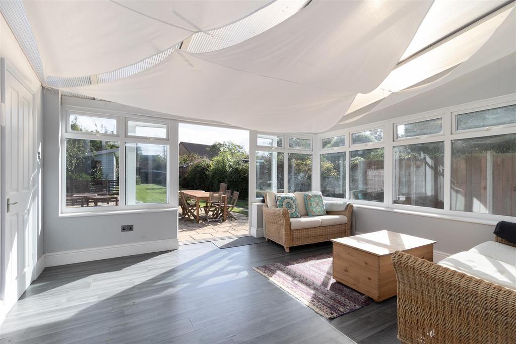 Conservatory/Sun Room