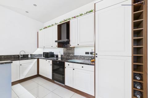 2 bedroom flat for sale, South Wing, The Residence | A truly stunning, immaculate apartment with south facing views