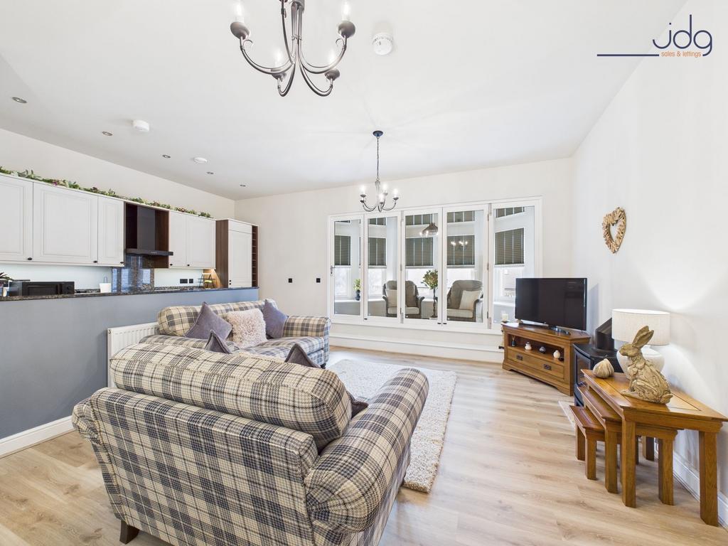 Open Plan Living / Kitchen