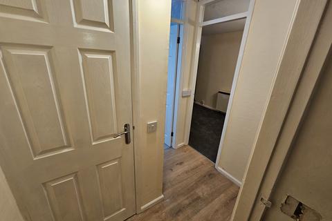2 bedroom flat for sale, Nash Square, Birmingham B42