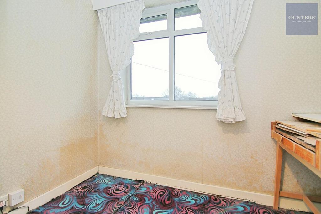 Study / bedroom (upstairs)