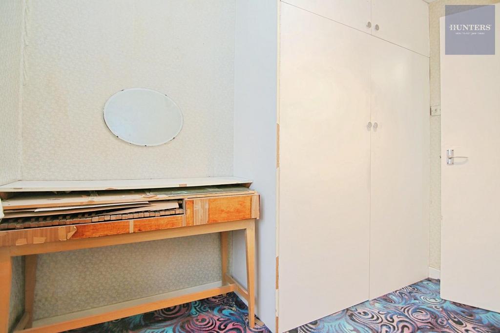 Study / bedroom (upstairs)